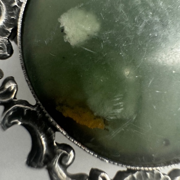 Vintage Nephrite Green Jade Brooch Silver 900  ORNATE Filigree Oval Pin 1930's - Picture 5 of 6